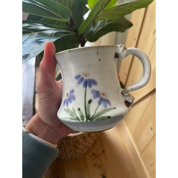 Signed pottery coffee mug Gray with painted flowers cottage core EUC - Picture 1 of 5